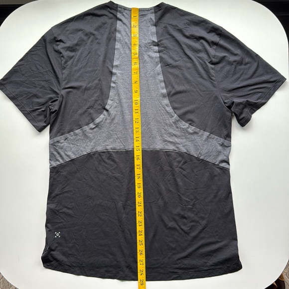 Men’s Lululemon Fast and Free Short Sleeve Black Shirt Medium - Picture 12 of 14